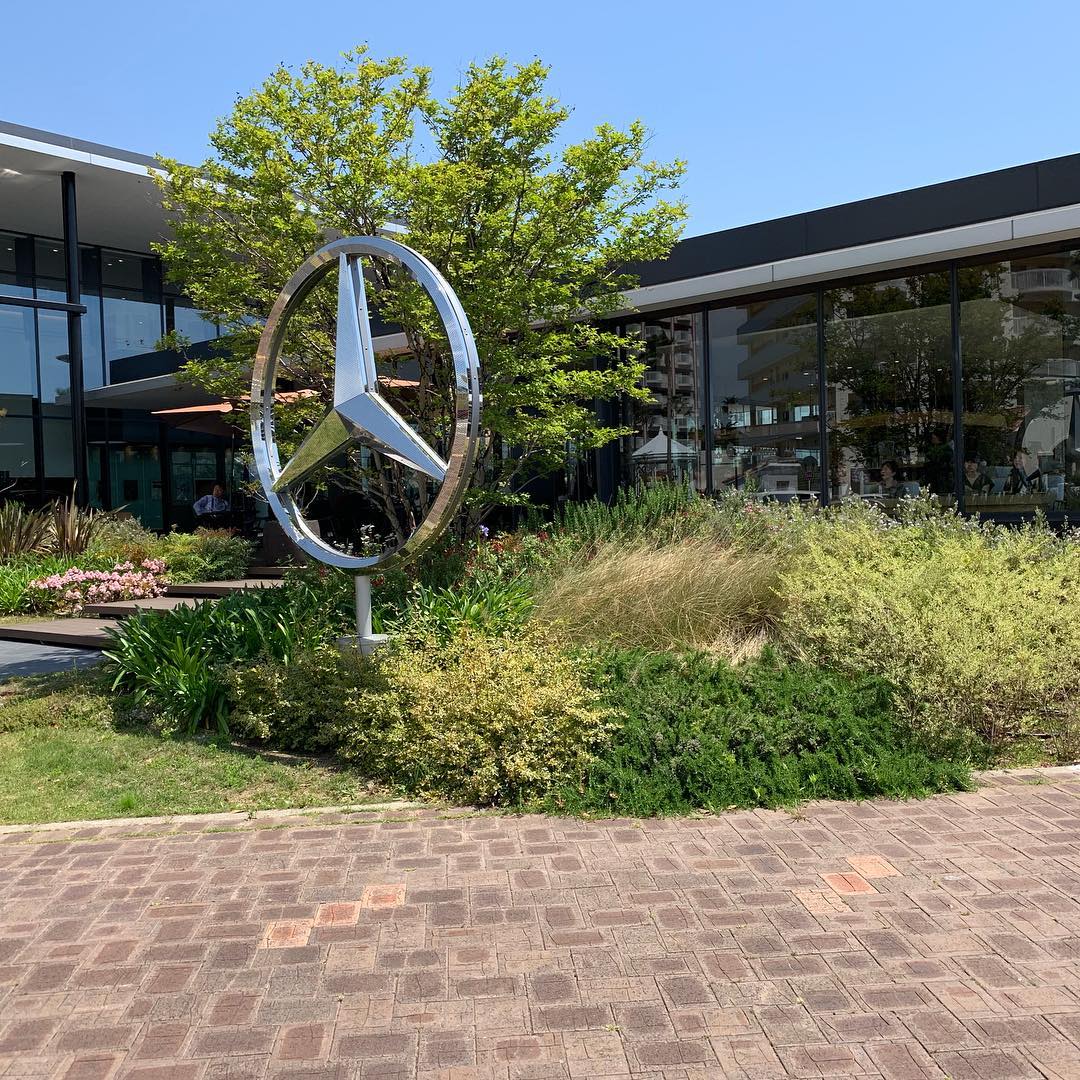 #Mercedes #AMG #cafe